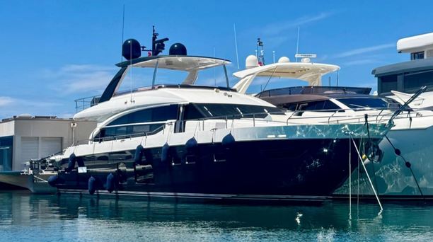 26m Princess Y82 Motor Yacht Lady N Listed for Sale