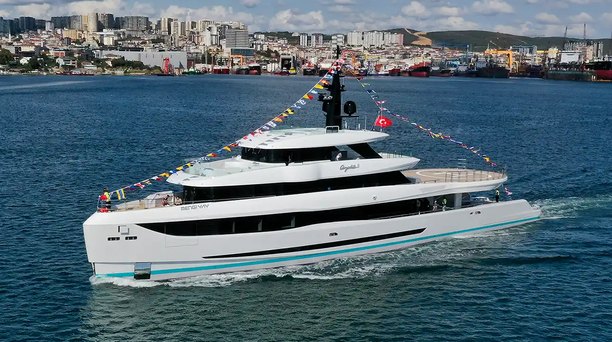 53m Mengi Yay Superyacht Amphib II Launched as Second Virtus XP Hull