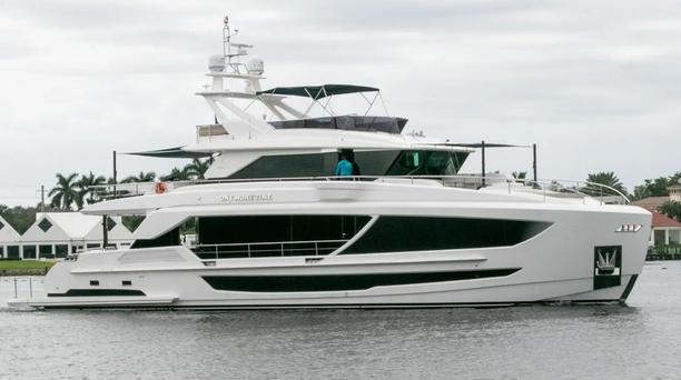 29m Horizon FD92 Tri Deck Motor Yacht One More Time Sold
