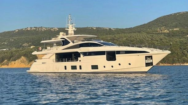 35m Azimut Grande 35 Metri Motor Yacht Dagusha V Receives €500K Price Reduction