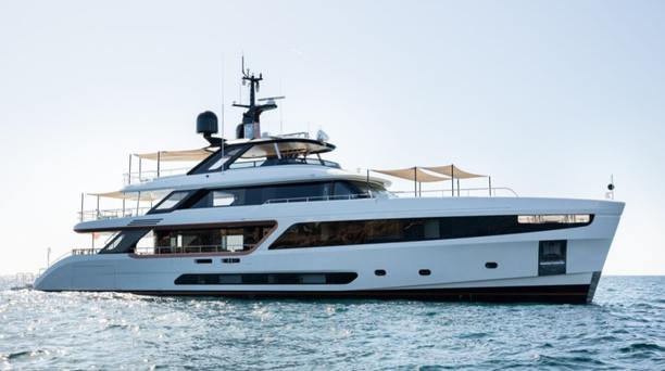 37m Benetti Motopanfilo 37M Motor Yacht EH2 Sold