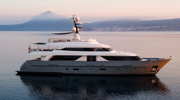 34m Sanlorenzo SD112 Motor Yacht Naya 7 for Sale