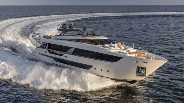 30m Ferretti 1000 Superyacht Epic Listed for Sale 