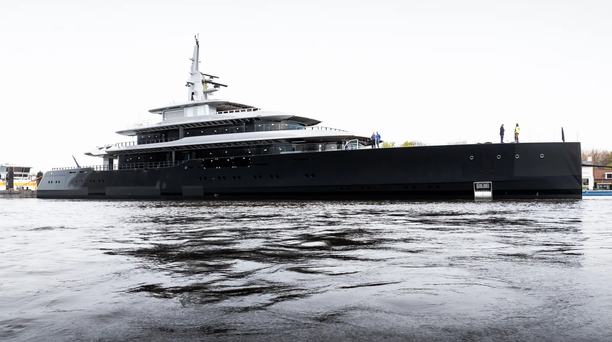WATCH: 80m Feadship Superyacht Thalassa (Project 826) Launched 