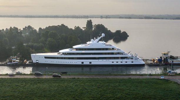 80m Feadship Superyacht Love Heads Towards Rotterdam Ahead of Sea Trials