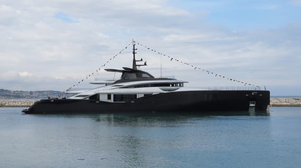 WATCH: ISA Gran Turismo 67m Superyacht Sea Raider X Launched as Yard's New Flagship