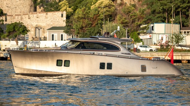 Bespoke Zeelander 5 Motor Yacht Delivered to Turkish Owner for Mediterranean Cruising