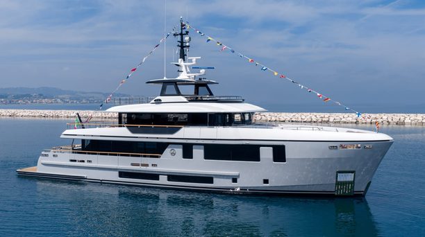 35m CdM Deep Blue 115 Explorer Yacht Octopus Launched 