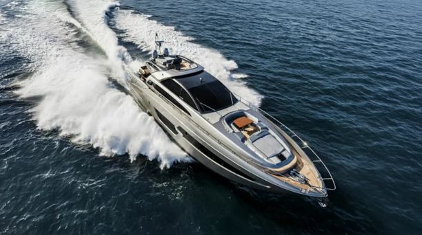 27m Riva 88' Domino Super Yacht Speedy Bear for Sale