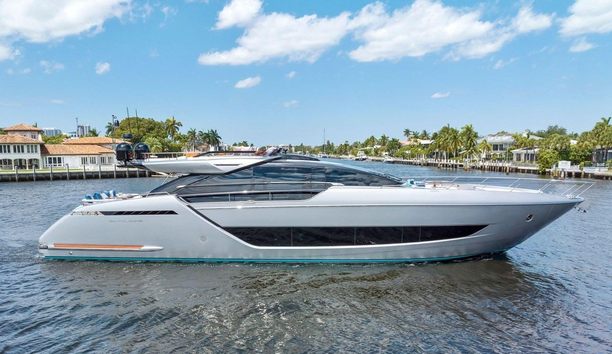 27m Riva 88' Folgore Motor Yacht Tango Whiskey for Sale