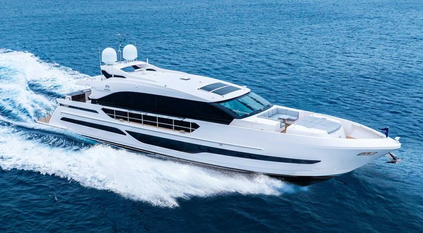 Highly customized 27m Horizon ES88 motor yacht KEΦI launched