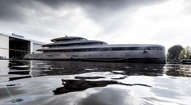 Feadship deliver 84m superyacht OBSIDIAN