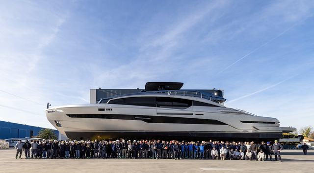 Pershing launch the first GTX116 ahead of sea trials