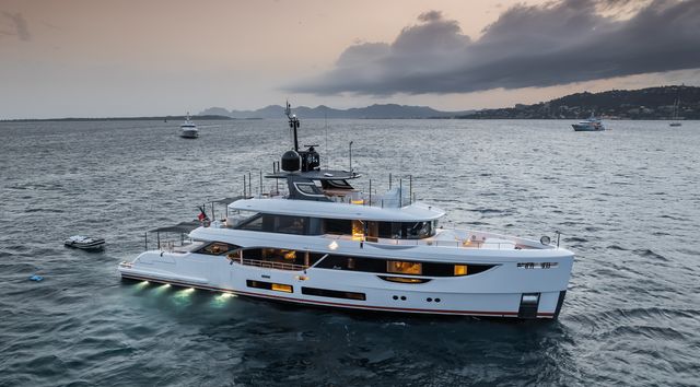 Benetti Oasis 34M Motor Yacht A+ Listed for Sale 