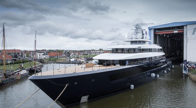 92m Feadship DRIZZLE delivered