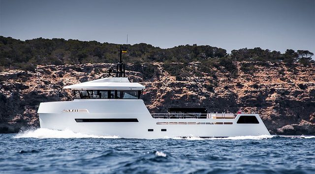 Lynx Yachts delivers second YXT 24 Evolution 'Roe Shadow'