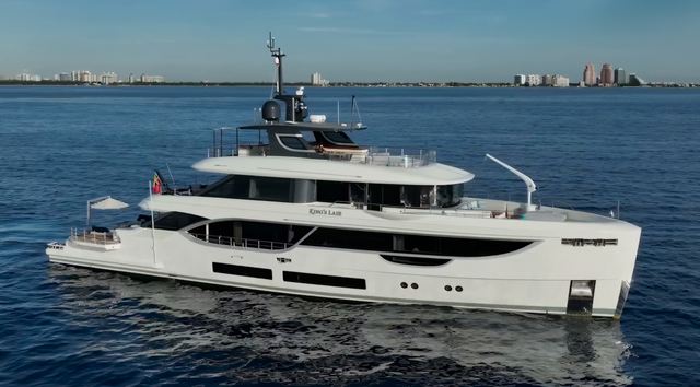 Benetti Oasis 34M Review (2023 Edition)