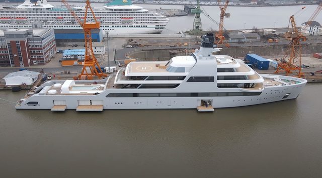 140m superyacht SOLARIS spotted on sea trials