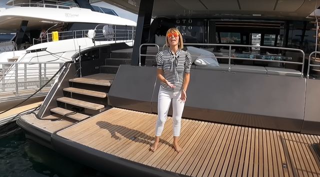 60 Sunreef Power Review (2021 Edition)