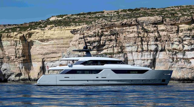 €675k Price Reduction on 36m Sanlorenzo SD118 Superyacht Unique S