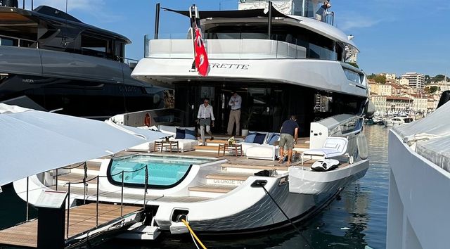 FRETTE,  the Latest Columbus Atlantique 43 is on Show in Cannes