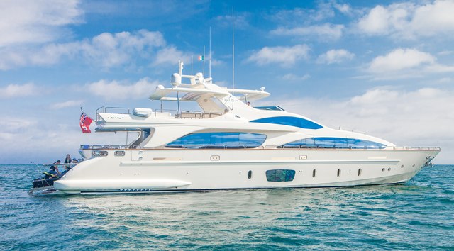 $1M Price Drop on 31m Azimut Grande 105 Superyacht Amanecer