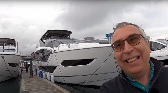 Sunseeker 88 Yacht Mk 2 Review (2021 Edition)