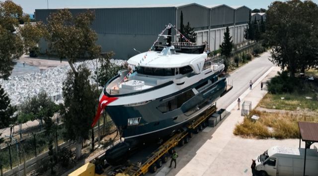 26m AvA Yachts Kando85 Motor Yacht V Launched 