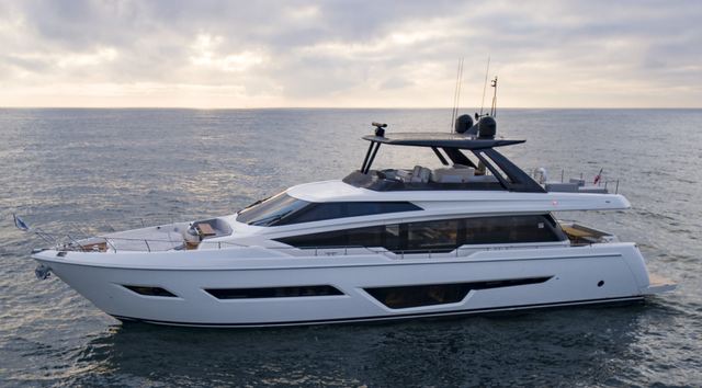 24m Ferretti 780 Motor Yacht Alveare for Sale