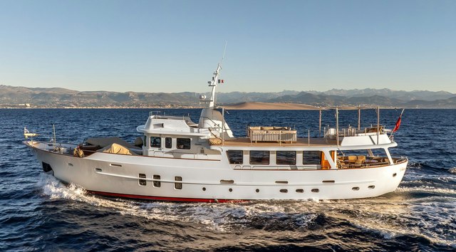 26m Feadship Custom Motor Yacht Sultana Receives €500K Price Reduction