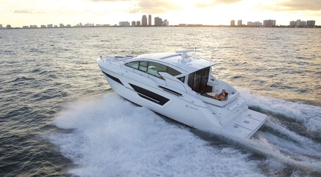 Cruisers Yachts 46 Cantius 