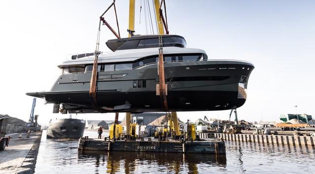 Second Steeler Ocean Explorer 85 yacht Moss launched