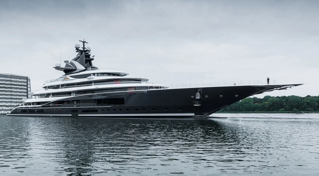 Superyacht Spotlight: Inside the Floating Guestlist of the Bezos Wedding