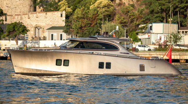 Bespoke Zeelander 5 Motor Yacht Delivered to Turkish Owner for Mediterranean Cruising