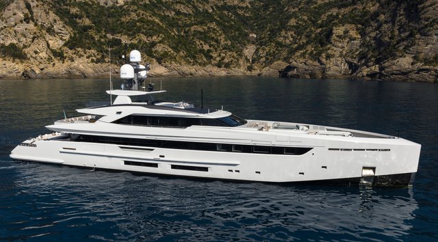 50m Tankoa S501 Superyacht Kinda Receives €2M Price Reduction Ahead of Summer Season