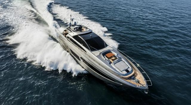 27m Riva 88' Domino Super Yacht Speedy Bear for Sale