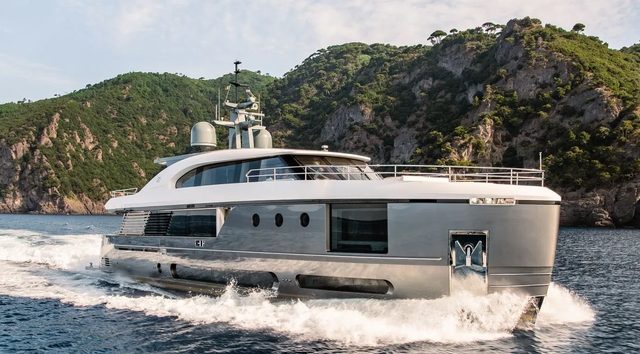 30m Azimut Magellano 30M Motor Yacht Aria Receives €500K Price Reduction