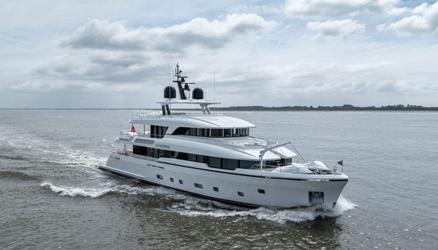  yacht for Charter             