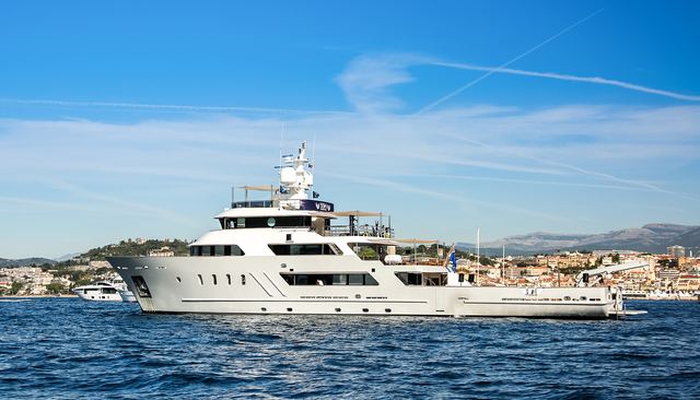  yacht for Charter             