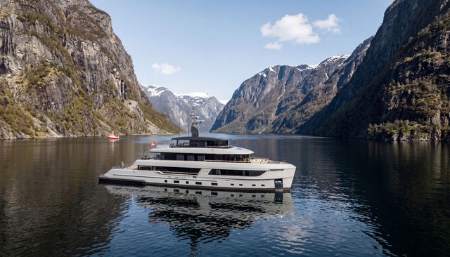 WATCH: New 40m Bering 130 Superyacht Revealed as First Vector Yacht
