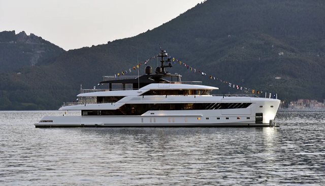  yacht for Charter             