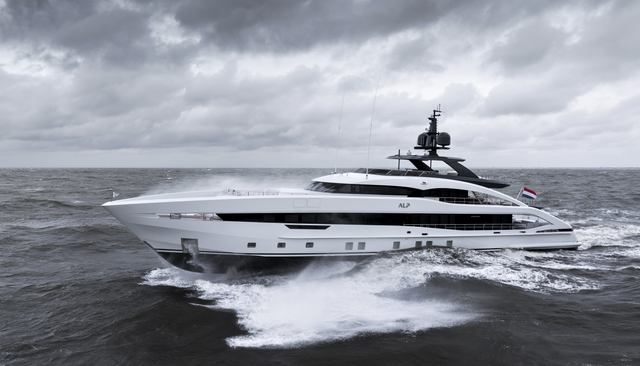  yacht for Charter             