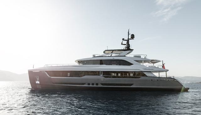  Twins                                     yacht for Charter             