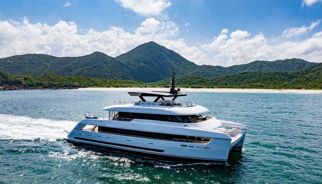  Reduce                                     yacht for Charter             