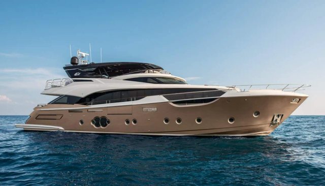  Papi 3                                     yacht for Charter             