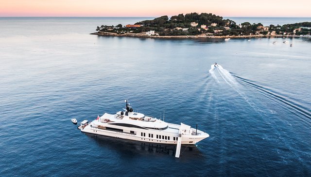  Samurai                                     yacht for Charter             