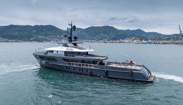  yacht for Charter             