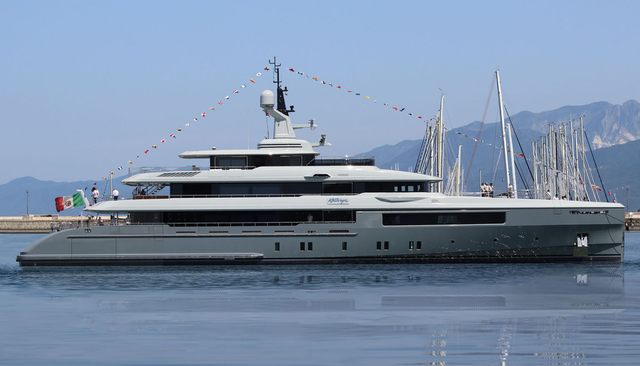  yacht for Charter             