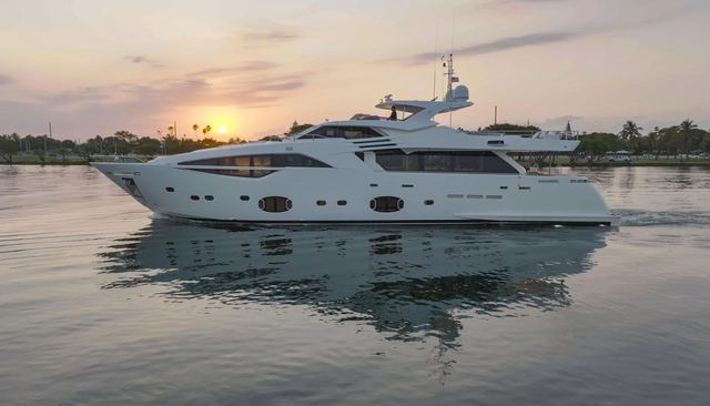  White Pearl                                     yacht for Charter             