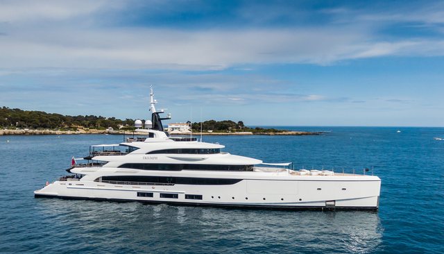  Triumph                                     yacht for Charter             